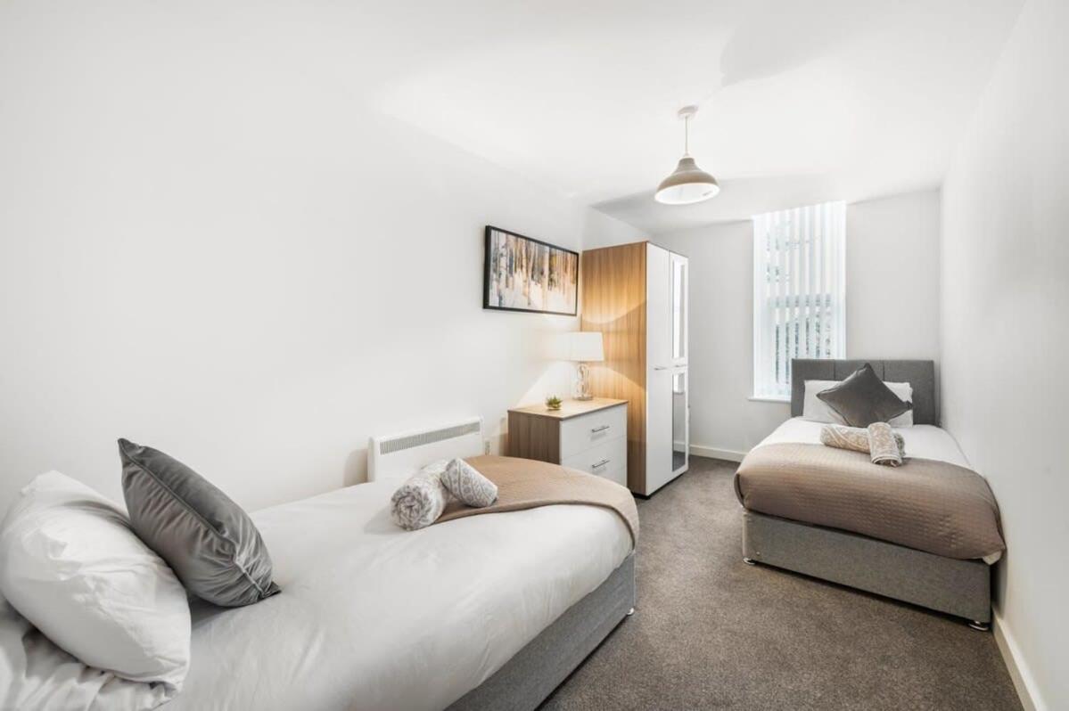 A Lovely 2 Bedroom Apartment In The Heart Of Preston Preston  Bagian luar foto