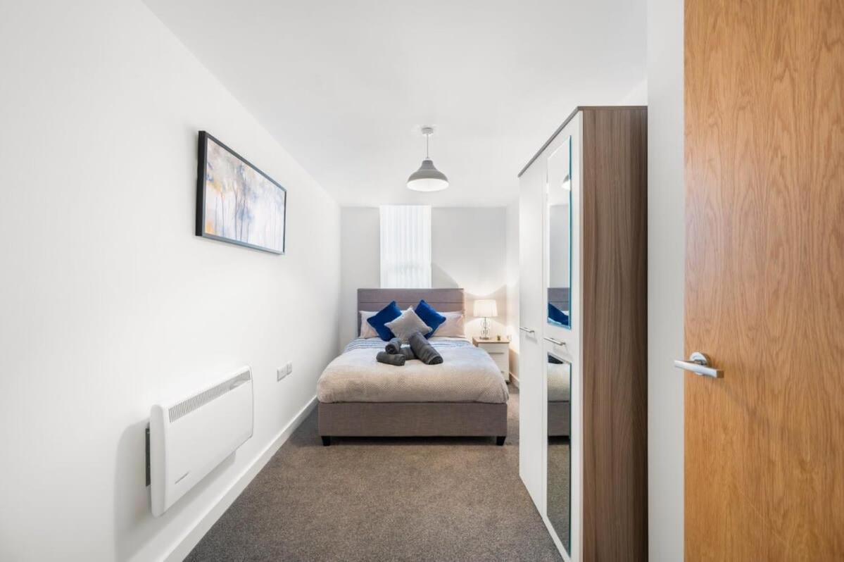 A Lovely 2 Bedroom Apartment In The Heart Of Preston Preston  Bagian luar foto
